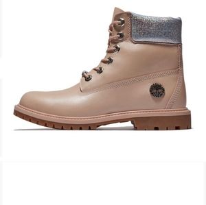 Timberland brand new woman's boots metallic collar